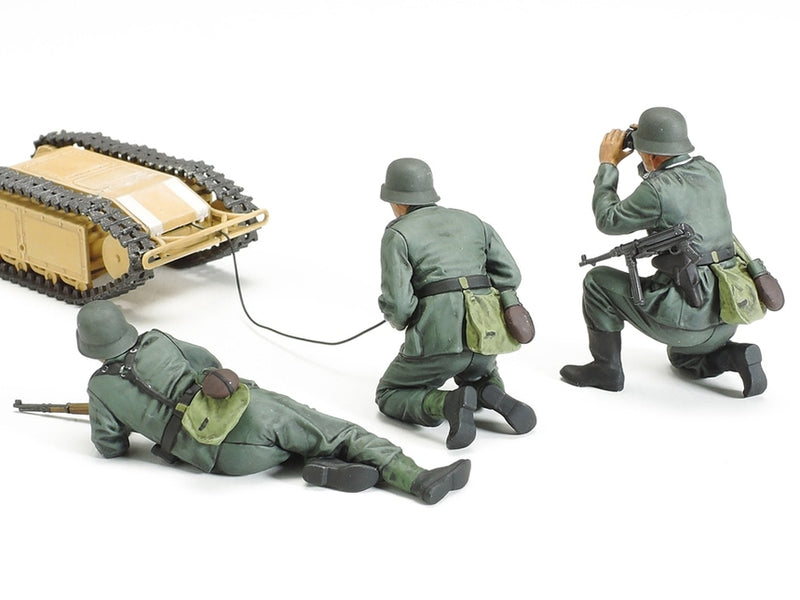 TAM35357 - 1/35 Tamiya German Assault Pioneer Team (3) & Goliath Tracked Mines (2)