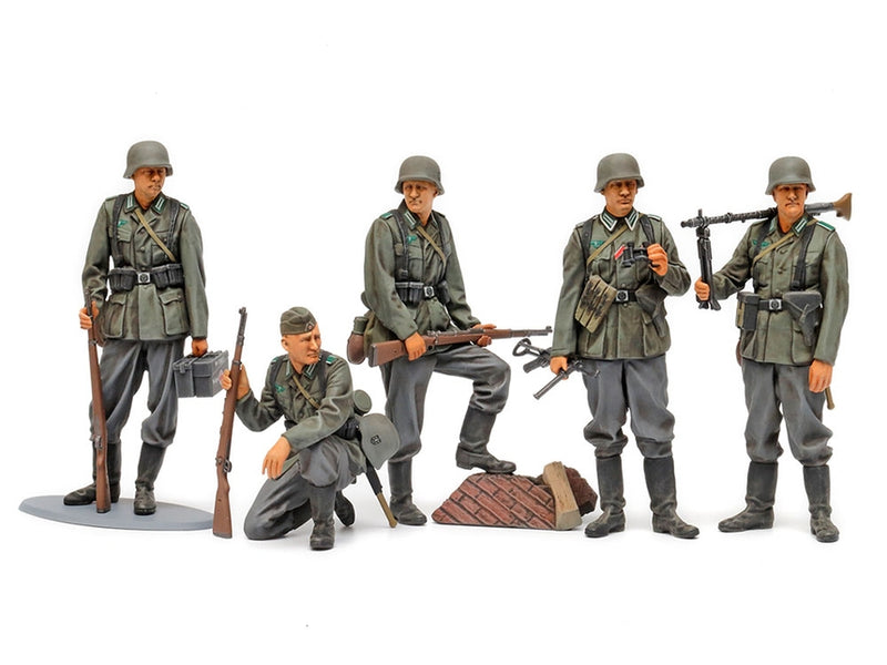 TAM35371 - 1/35 Tamiya German Mid-WWII Infantry Soldiers (5)