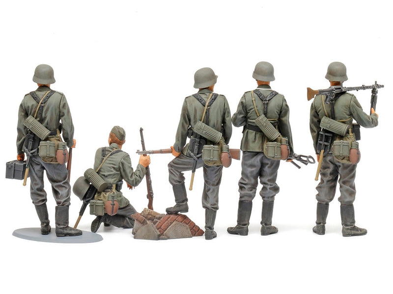 TAM35371 - 1/35 Tamiya German Mid-WWII Infantry Soldiers (5)