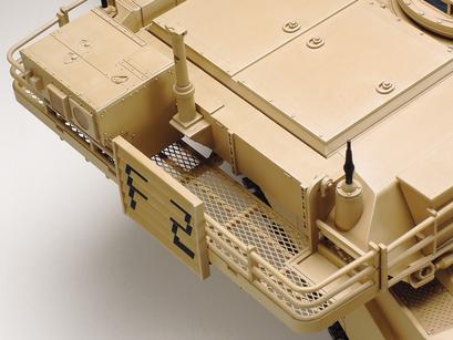 TAM36212 - 1/16 Tamiya US M1A2 Abrams Tank