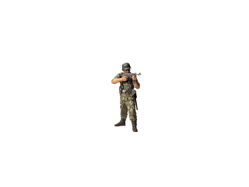 TAM36303 - 1/16 Tamiya WWII German Elite Infantryman