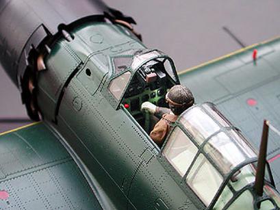 TAM60311 - 1/32 Tamiya Mitsubishi A6M5 Zero Fighter w/LED Lighting & Sound