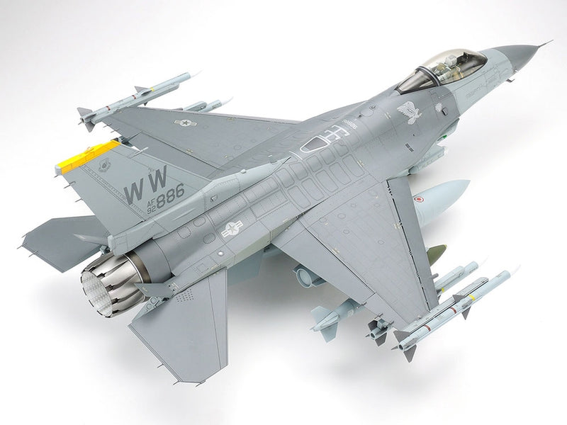 TAM60315 - 1/32 Tamiya F16CJ Block 50 Fighting Falcon Aircraft