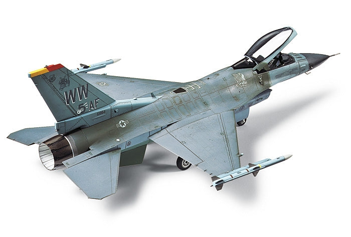 TAM60786 - 1/72 Tamiya F16 CJ Block 50 Fighting Falcon Fighter