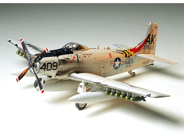 TAM61058 - 1/48 Tamiya AD6/A1H Skyraider Aircraft