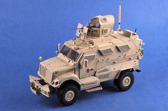 Trumpeter US MaxxPro MRAP Model Kit