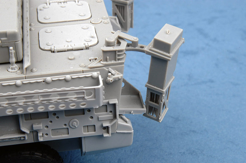 M1132 STRYKER W/LWMR-MINE ROLLER 1/35