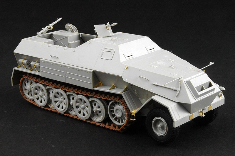 SD.KFZ.8 GEPANZERTE 12T 1/35