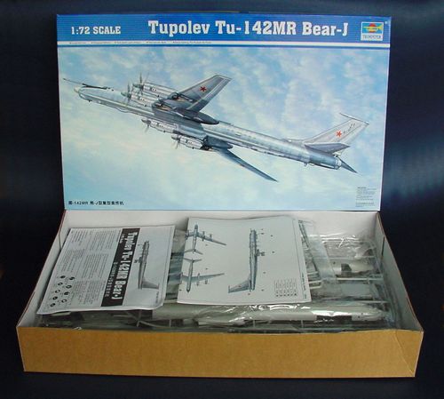 TU-142MR BEAR-J 1/72