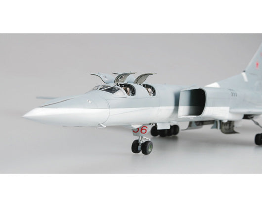 TU-22M2 BACKFIRE B STRATEGIC BOMBER 1/72