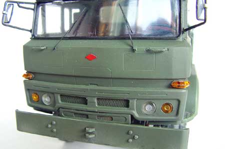 CHN DF-21 BALLISTIC MISSILE LAUNCHER