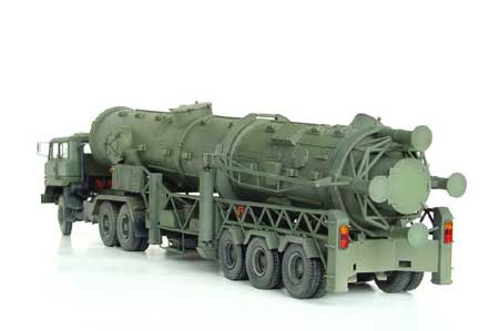 CHN DF-21 BALLISTIC MISSILE LAUNCHER