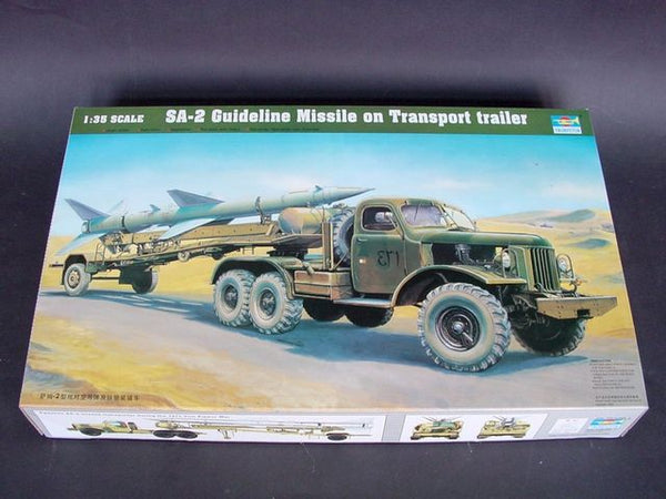 SAM-2 MISSILE WITH LOADING CABIN 1/35