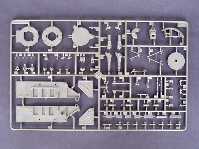 SAM-2 MISSILE WITH LAUNCHER CABIN 1/35