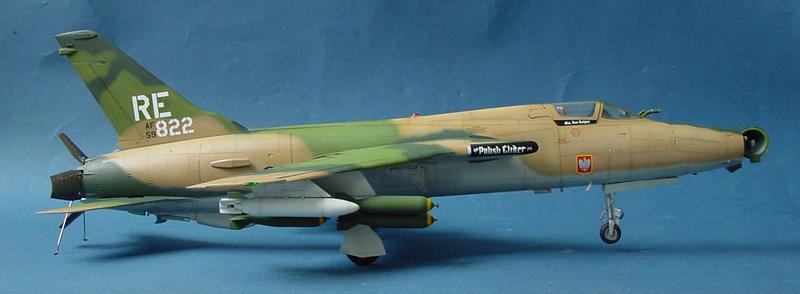 REPUBLIC F-105D     THUNDERCHIEF 1/32