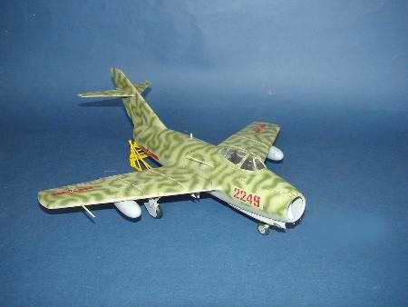 MIG-15 BIS FIGHTER 1/32