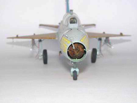 MIG-21UM FIGHTER 1/32