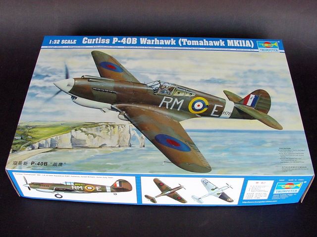 CURTISS P-40B WARHAWK 1/32