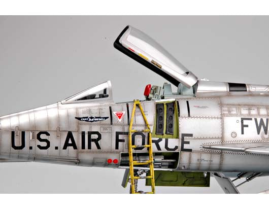 F-100D FIGHTER 1/32