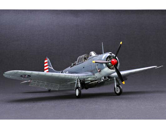 SBD-3/4/A-24A DAUNTLESS 1/32