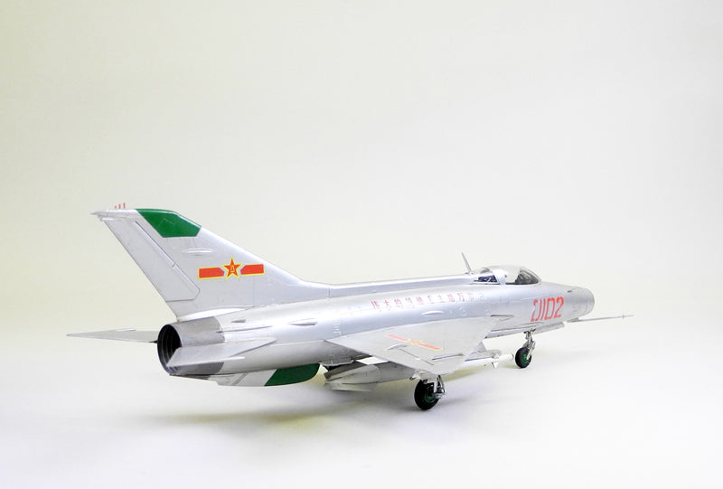 MIG-21 F-13/J-7 FIGHTER 1/48