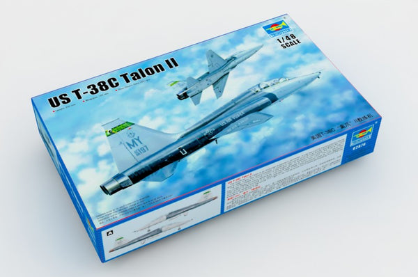 Trumpeter US T 38C Talon II Model Kit