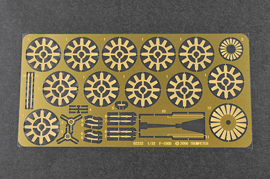 F-100C SUPER SABRE 1/32