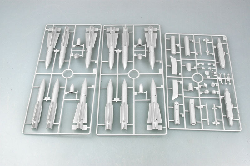 US AIRCRAFT WEAPONS/ AIR2AIR MISSLE 1/32