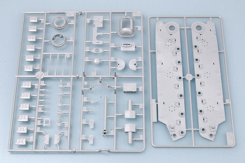 GERMAN PZ.KPFM KV-1 756(R) TANK 1/35