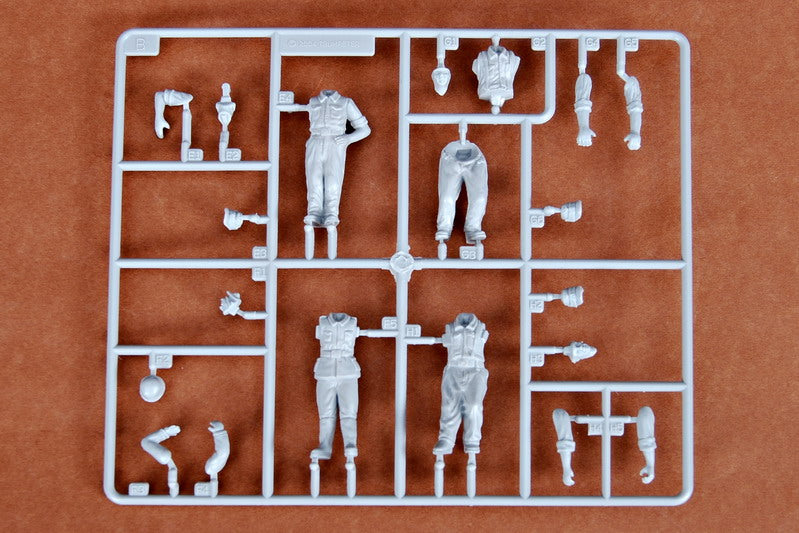 FIGURES: GERMAN KARL GUN ARTILLERY 1/35