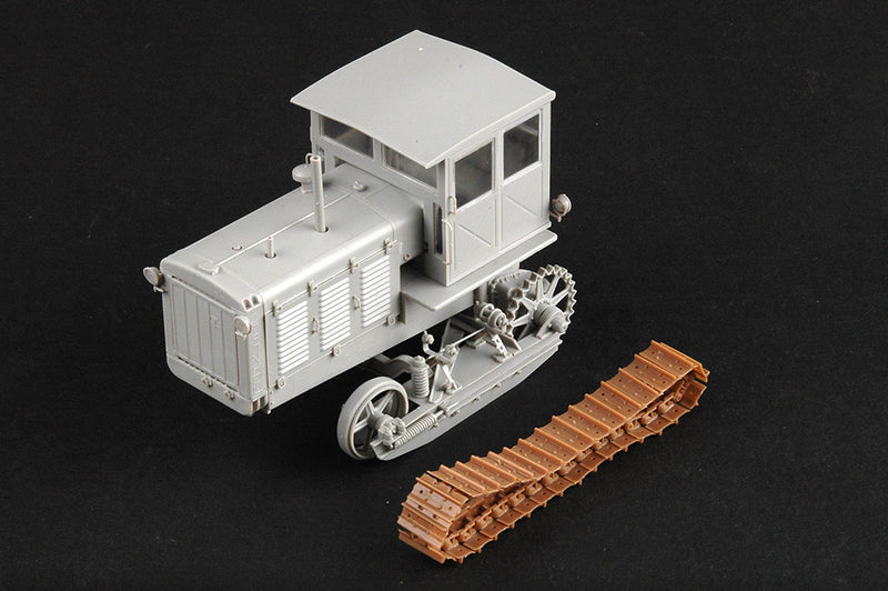 RUSSIAN CHTZ S-65 TRACTOR 1/35