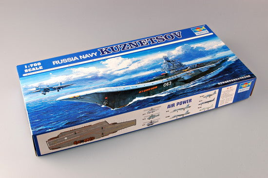 RUSSIA NAVY KUZNETSO1/700