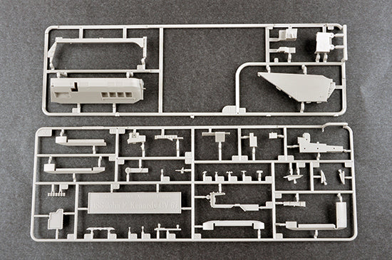 USS JOHN F. KENNEDY CV-67 1/700