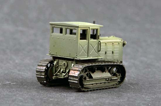 RUSSIAN CHTZ S-65 TRACTOR W/CAB 1/72