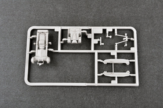 RUSSIAN CHTZ S-65 TRACTOR 1/72