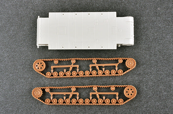 SOVIET T-28 MEDIUM TANK (RIVETED) 1/72