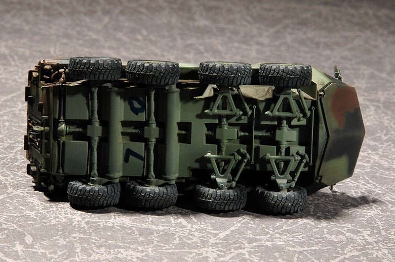 LAV-25 (8X8) LIGHT ARMORED VEHICLE 1/72