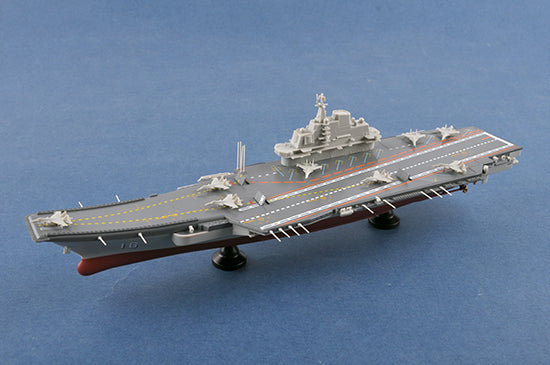 PLA NAVY AIRCRAFT CARRIR LIAONING 1/1000