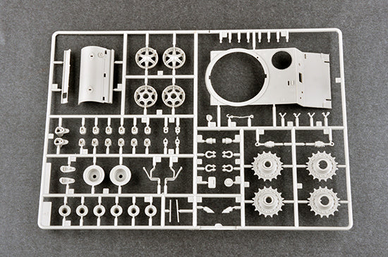 RUSSIAN KV-9 HEAVY TANK 1/35