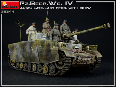 1/35 Miniart WWII PzBeobWg IV Ausf J Late/Last Production Tank w/5 Crew (2 in 1)